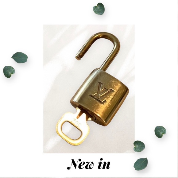 505. Authentic Louis Vuitton lock & key no specific number - Picture 4 of 7